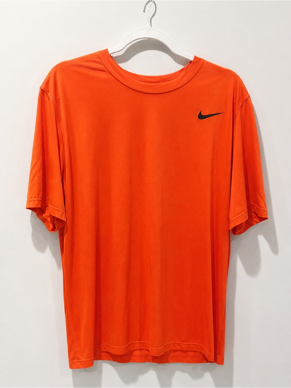 Nike Men's Size XL Bright Orange Short Sleeve Performance Tee